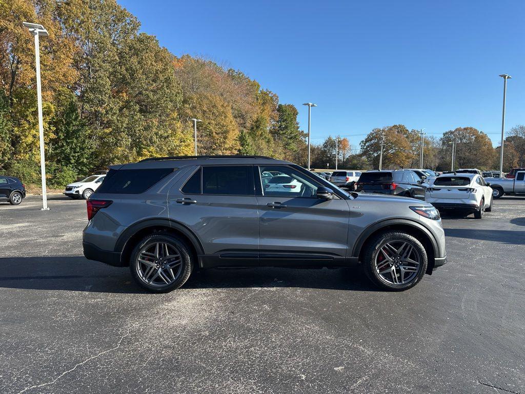 used 2025 Ford Explorer car, priced at $39,688