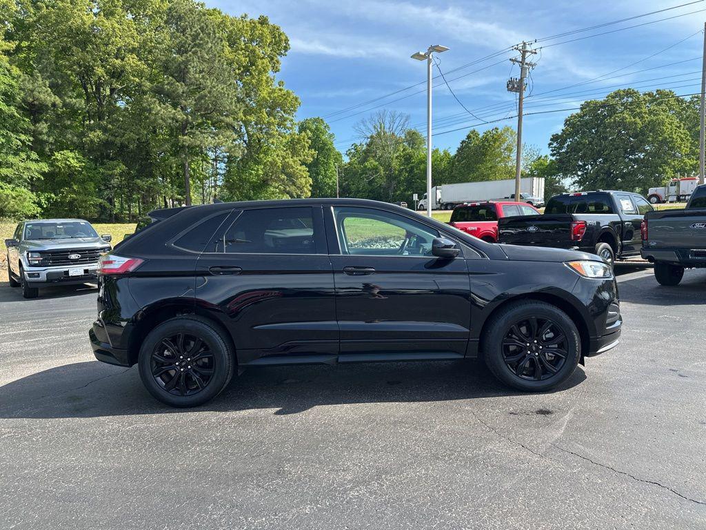 used 2024 Ford Edge car, priced at $27,988