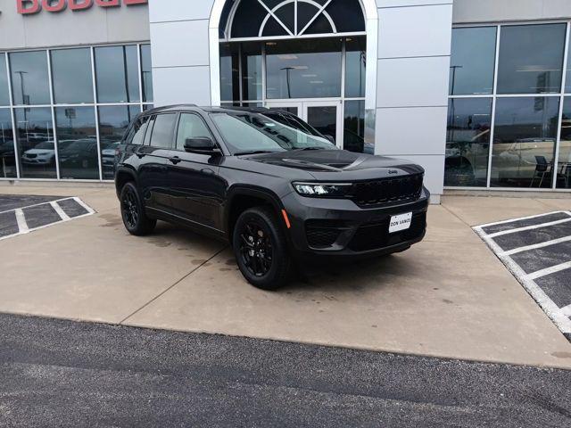 new 2025 Jeep Grand Cherokee car, priced at $40,999