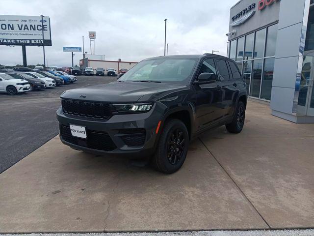 new 2025 Jeep Grand Cherokee car, priced at $40,999