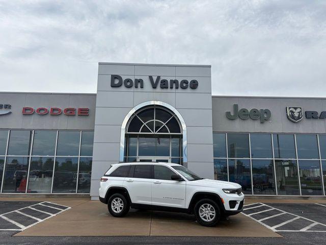 new 2025 Jeep Grand Cherokee car, priced at $31,995