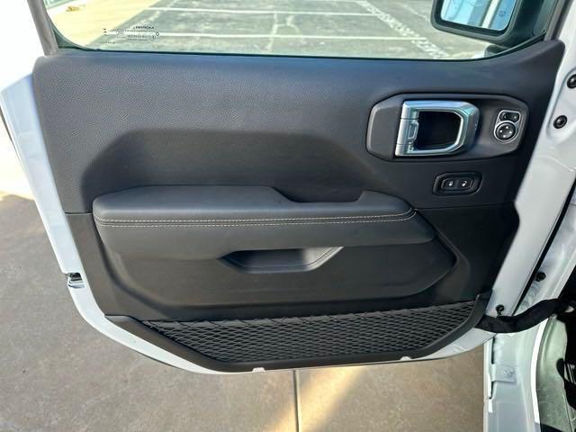new 2025 Jeep Wrangler car, priced at $44,240