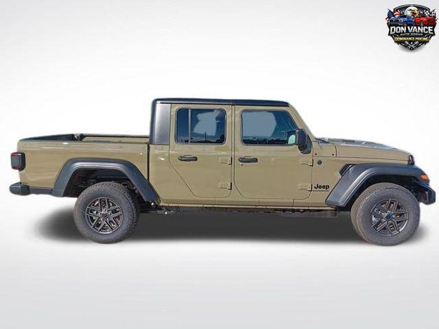 new 2026 Jeep Gladiator car, priced at $43,610