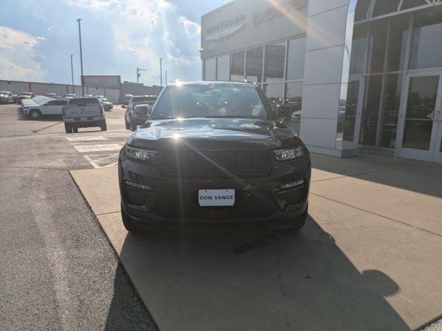 new 2025 Jeep Grand Cherokee car, priced at $42,988