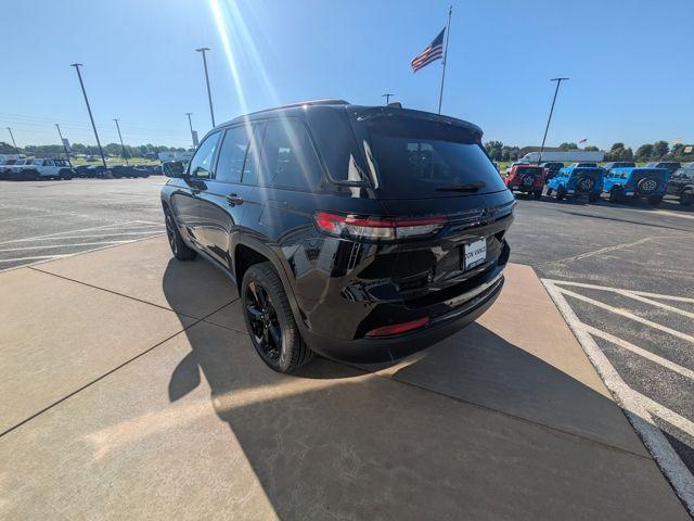 new 2025 Jeep Grand Cherokee car, priced at $42,488
