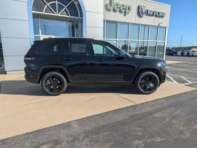new 2025 Jeep Grand Cherokee car, priced at $42,488