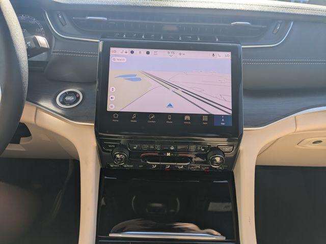 new 2025 Jeep Grand Cherokee car, priced at $42,488