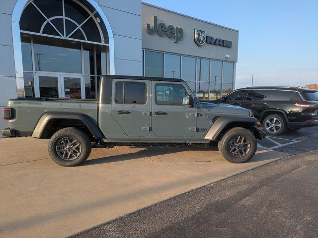 new 2026 Jeep Gladiator car, priced at $45,999