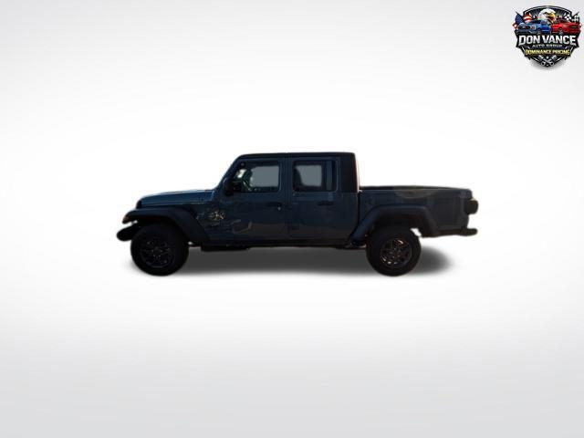 new 2026 Jeep Gladiator car, priced at $42,610