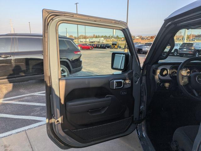 new 2026 Jeep Gladiator car, priced at $45,999