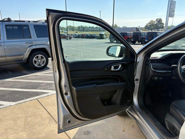 used 2022 Jeep Compass car, priced at $23,172