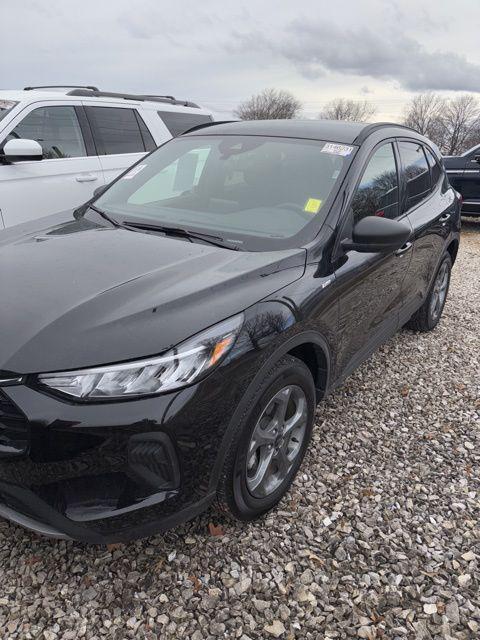 used 2025 Ford Escape car, priced at $25,990
