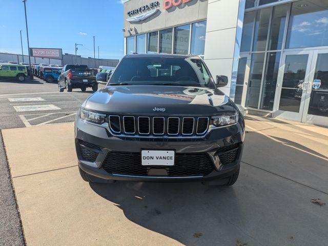 new 2025 Jeep Grand Cherokee car, priced at $37,795
