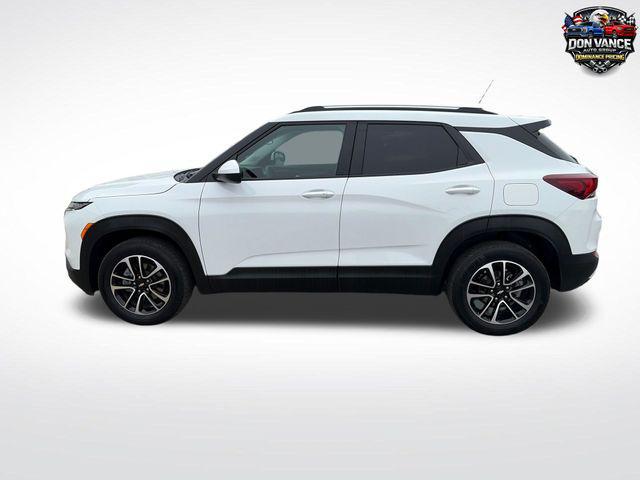 used 2025 Chevrolet TrailBlazer car, priced at $23,227