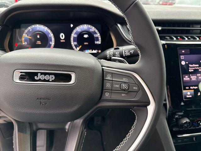 new 2025 Jeep Grand Cherokee car, priced at $37,595