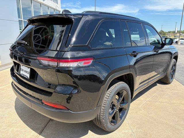new 2025 Jeep Grand Cherokee car, priced at $38,729