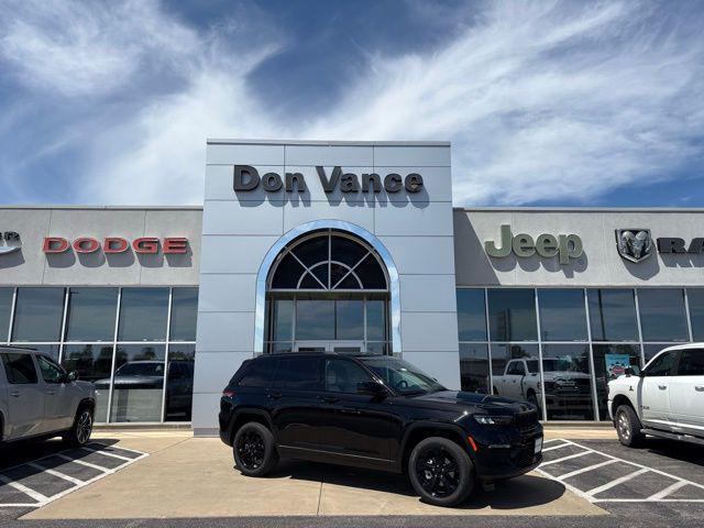 new 2025 Jeep Grand Cherokee car, priced at $42,986