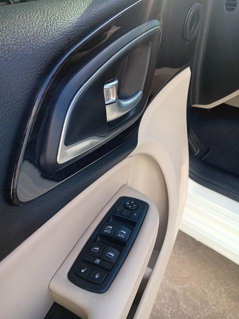 used 2016 Chrysler 200 car, priced at $15,999