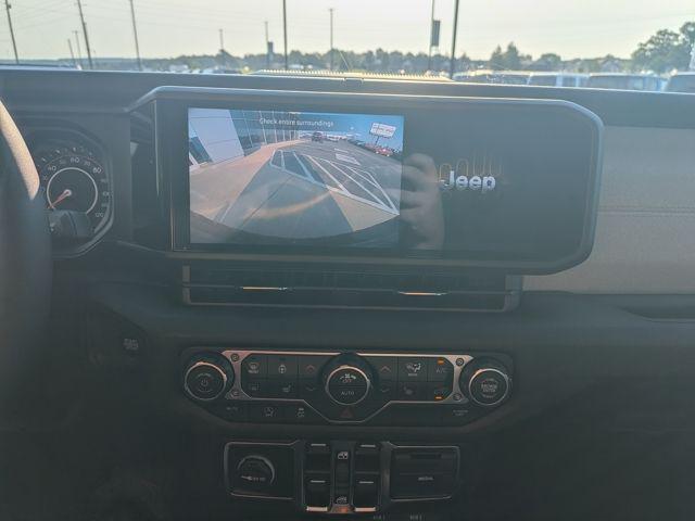 new 2025 Jeep Wrangler car, priced at $42,186