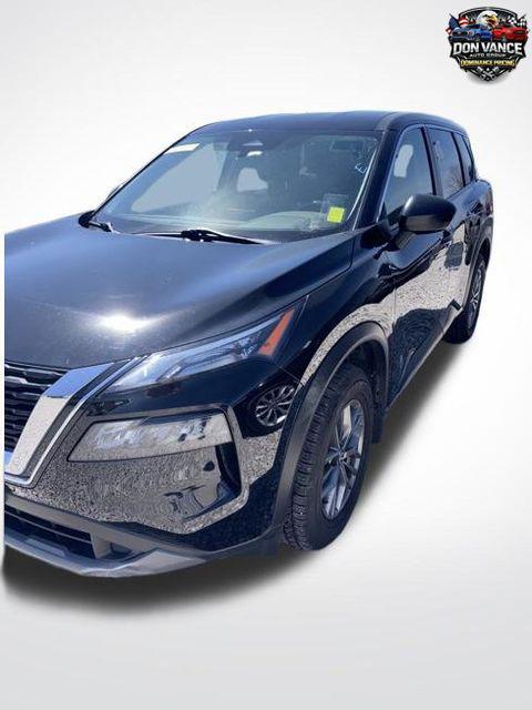 used 2022 Nissan Rogue car, priced at $20,219