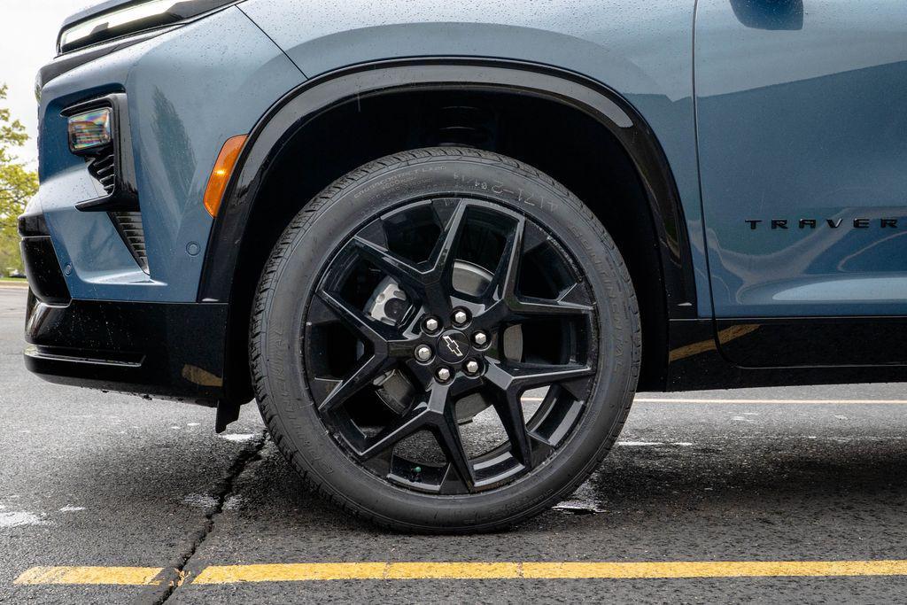 new 2026 Chevrolet Traverse car, priced at $57,258