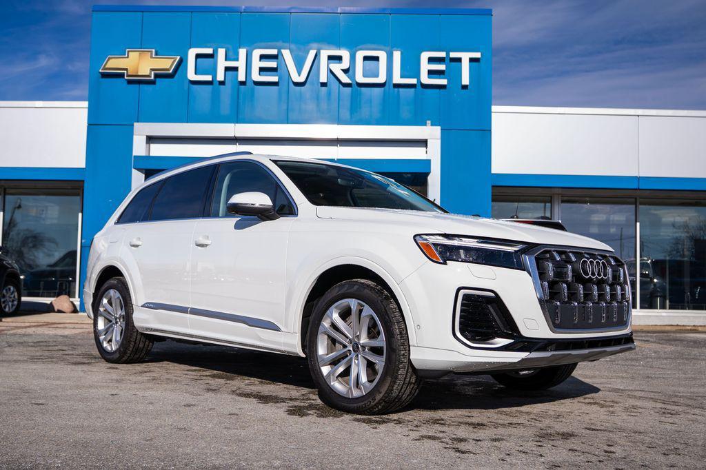 used 2025 Audi Q7 car, priced at $54,998