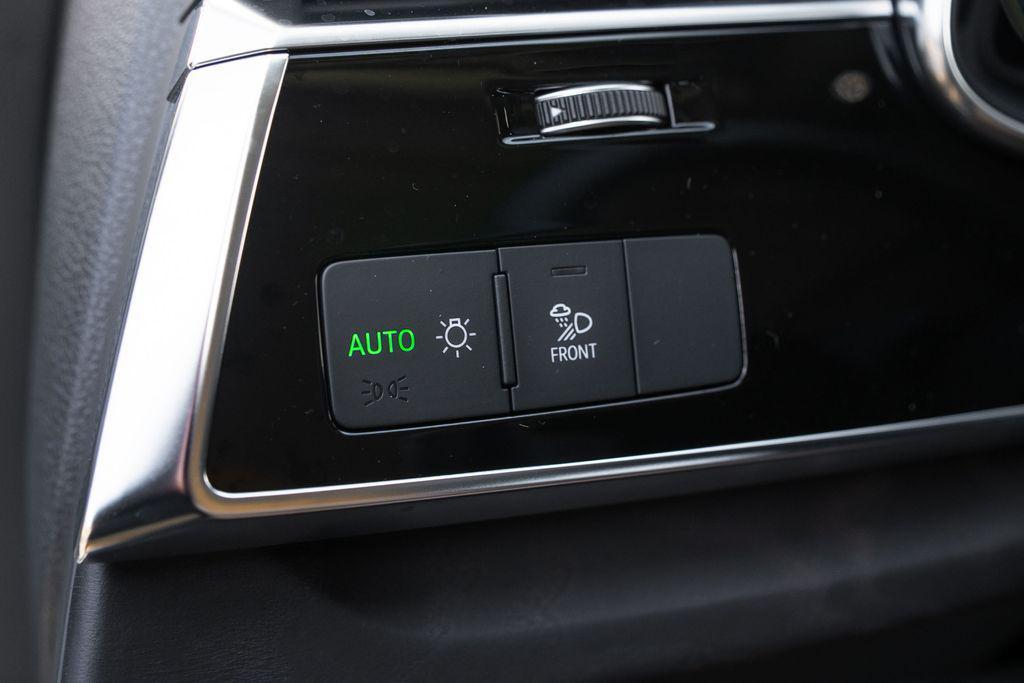 used 2025 Audi Q7 car, priced at $54,998