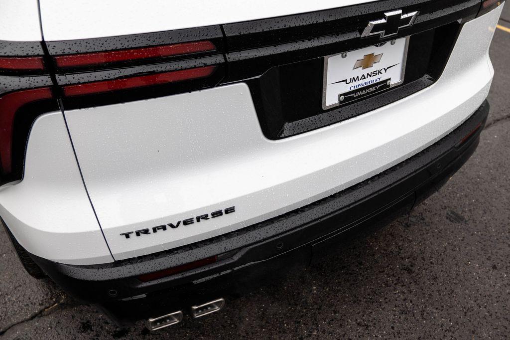 new 2026 Chevrolet Traverse car, priced at $44,664