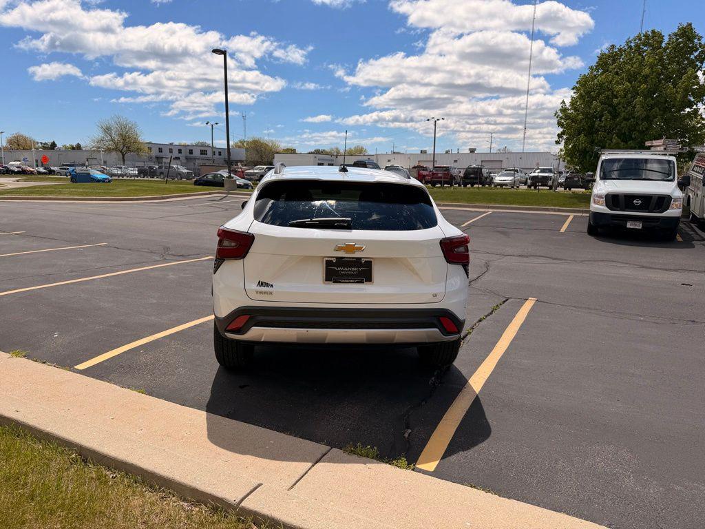 used 2024 Chevrolet Trax car, priced at $20,357