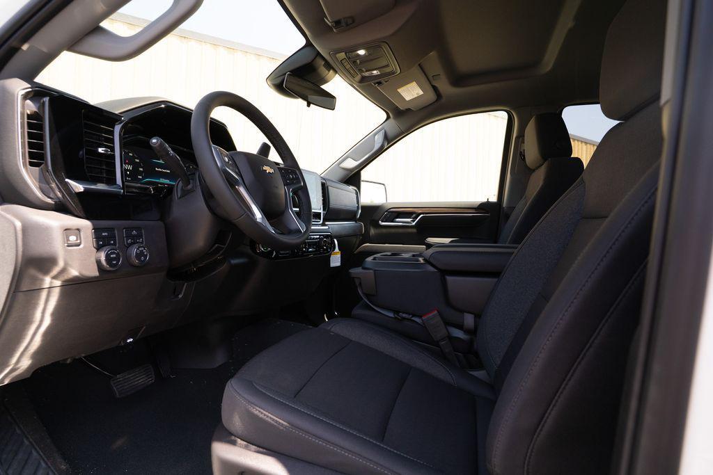 new 2025 Chevrolet Silverado 1500 car, priced at $47,095