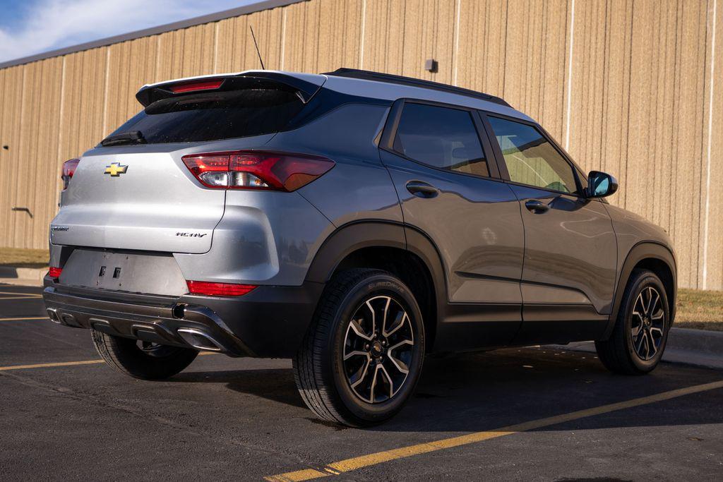 used 2023 Chevrolet TrailBlazer car, priced at $18,944