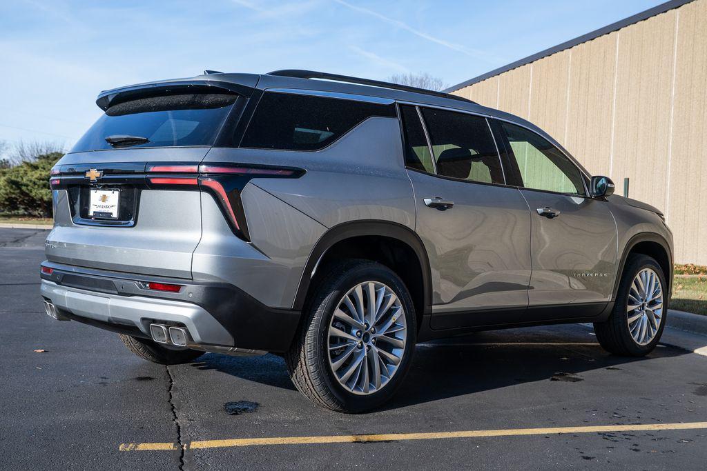 new 2026 Chevrolet Traverse car, priced at $42,894