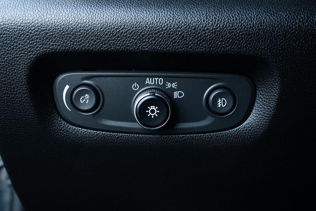 used 2019 Chevrolet Traverse car, priced at $17,398