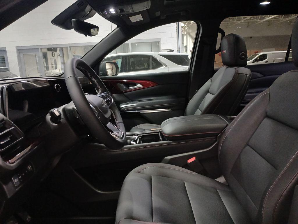 new 2026 Chevrolet Traverse car, priced at $51,445