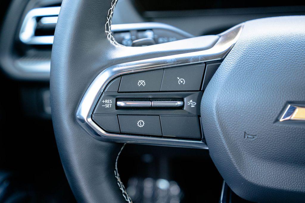 used 2025 Chevrolet Traverse car, priced at $39,339
