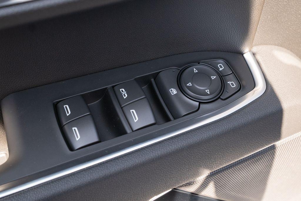 new 2025 Chevrolet Silverado 1500 car, priced at $46,317