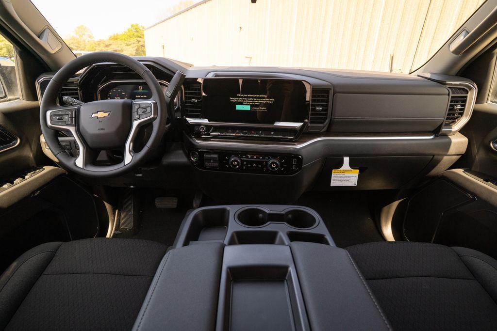 new 2025 Chevrolet Silverado 1500 car, priced at $46,317