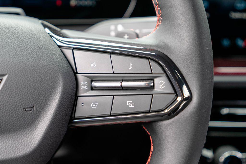 new 2026 Chevrolet Traverse car, priced at $57,258