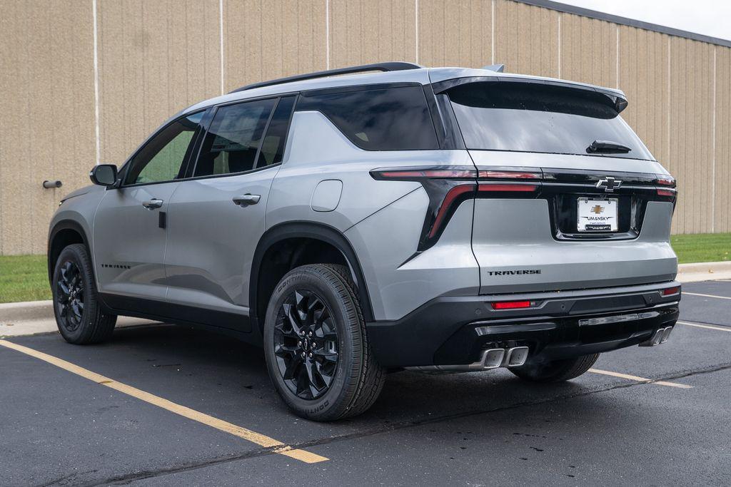 new 2026 Chevrolet Traverse car, priced at $41,605