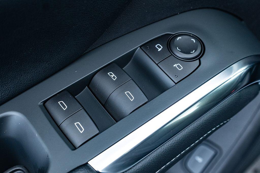 new 2026 Chevrolet Traverse car, priced at $41,605