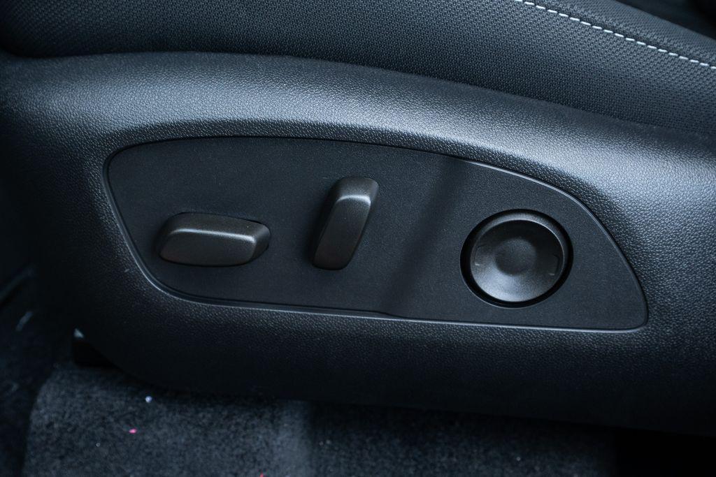 new 2026 Chevrolet Traverse car, priced at $41,605