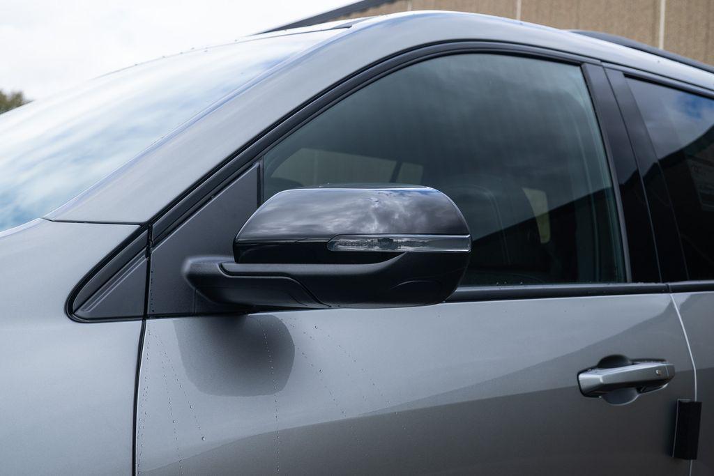 new 2026 Chevrolet Traverse car, priced at $41,605