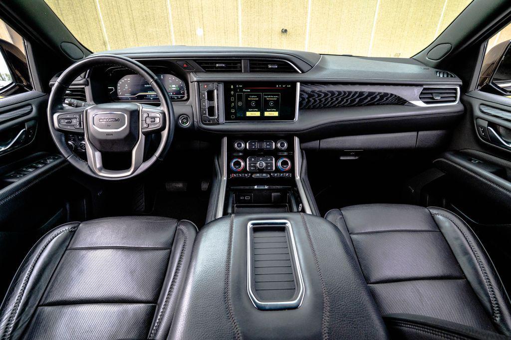used 2023 GMC Yukon car, priced at $60,285