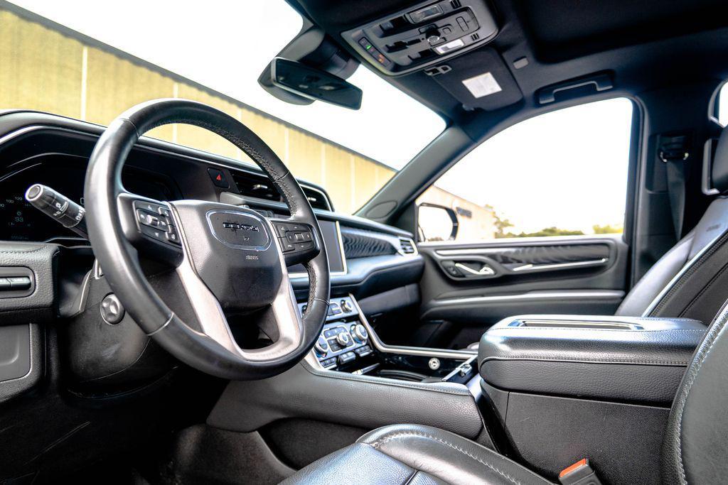 used 2023 GMC Yukon car, priced at $60,285