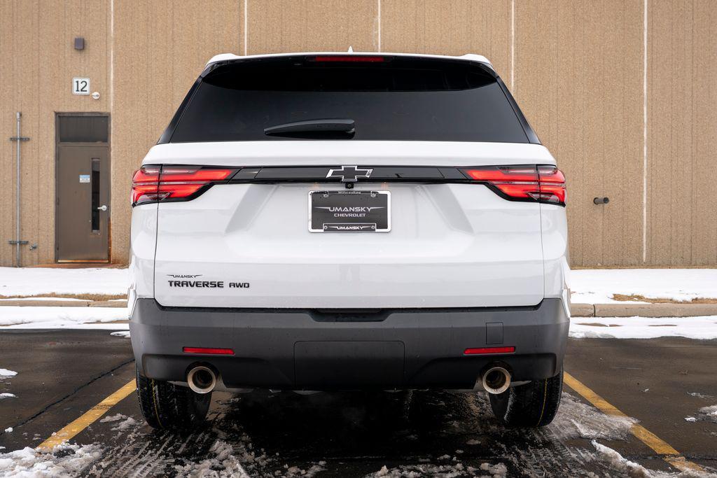 used 2022 Chevrolet Traverse car, priced at $25,998