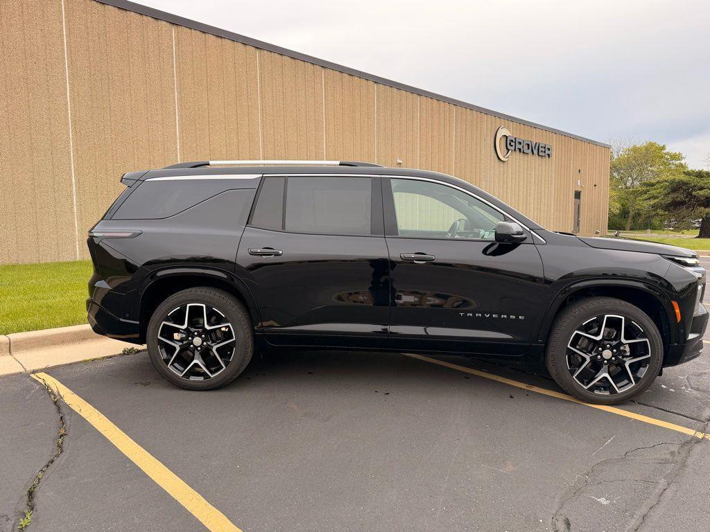 used 2025 Chevrolet Traverse car, priced at $52,477