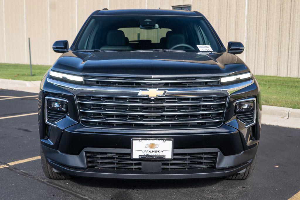 new 2026 Chevrolet Traverse car, priced at $42,894