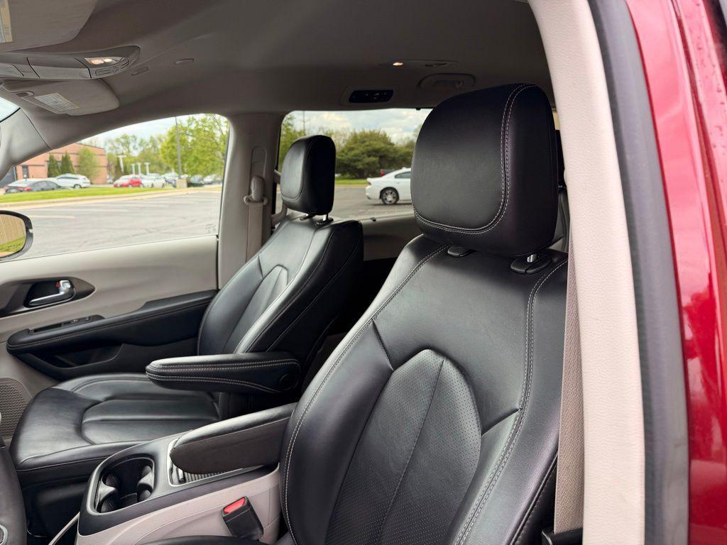 used 2023 Chrysler Pacifica car, priced at $24,097