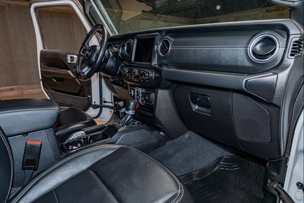 used 2022 Jeep Gladiator car, priced at $39,724