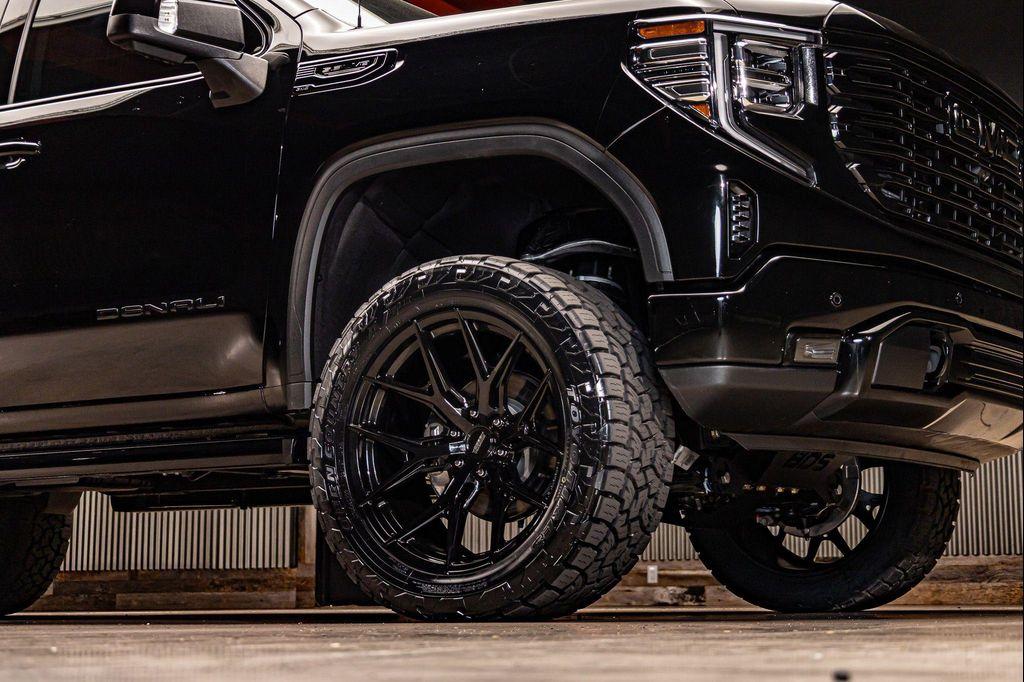 used 2025 GMC Sierra 1500 car, priced at $71,982